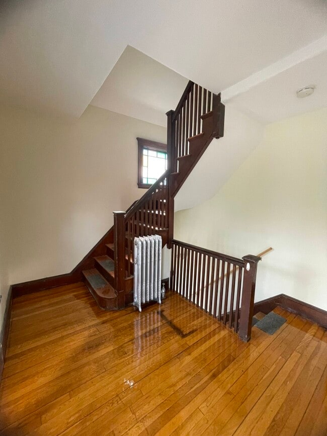 Photo - 17 Egerton Rd Unit #1