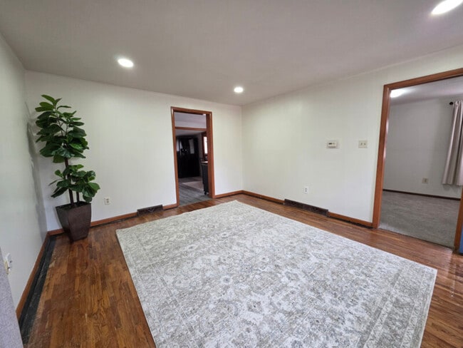 Photo - 120 N Iowa Ave