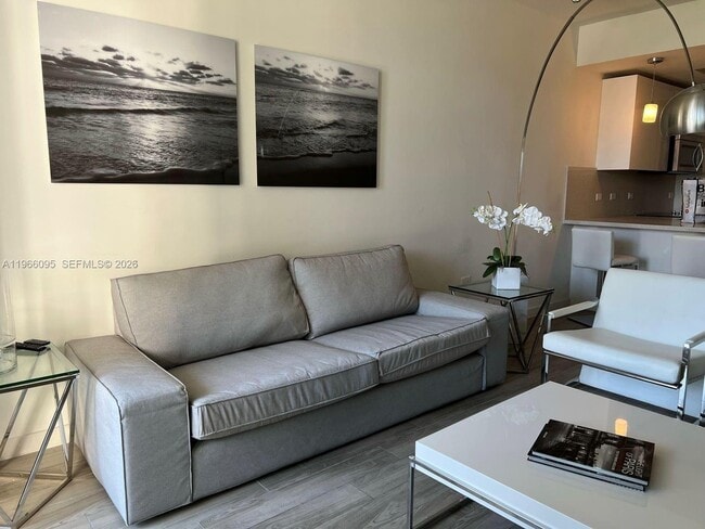 Photo - 999 SW 1st Ave Unidad 1510