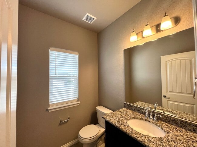 Photo - 1843 Ruddlesway Dr