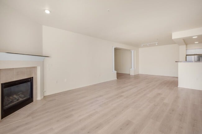 Photo - 1Bd/1Ba Bellevue Condo Unit B112