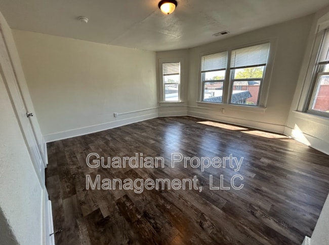 Photo - 108 N Buchanan St