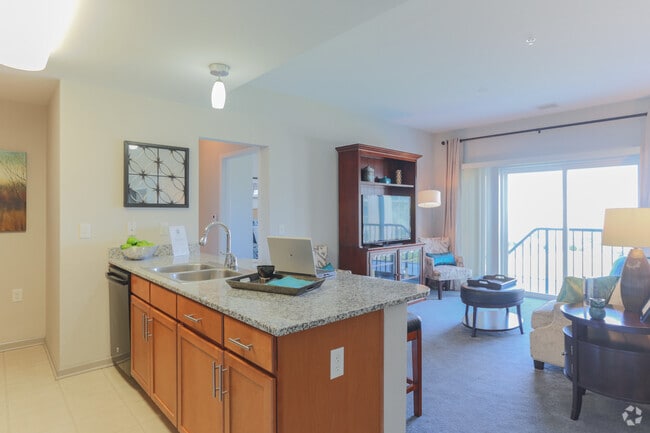 2BR,2BA,-Madison
