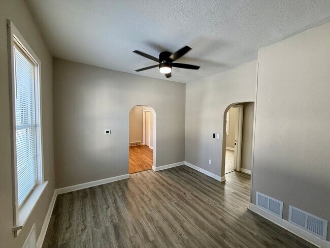 Photo - 823 S 3rd Ave Unit Lower