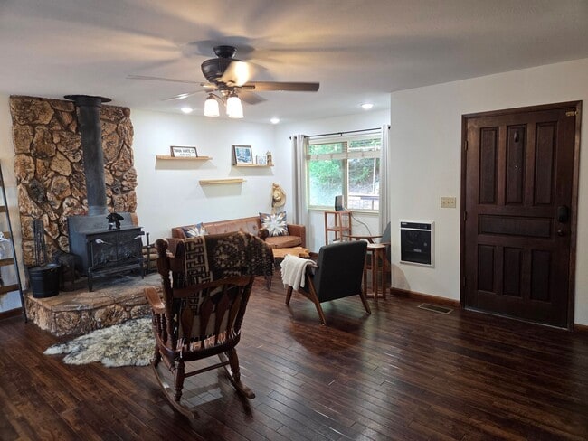 Photo - Spacious 3 Bedroom, 2 Bath Home with Bonus...