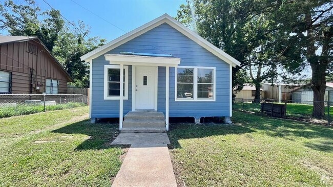 Building Photo - 1811 Pine Ave Rental