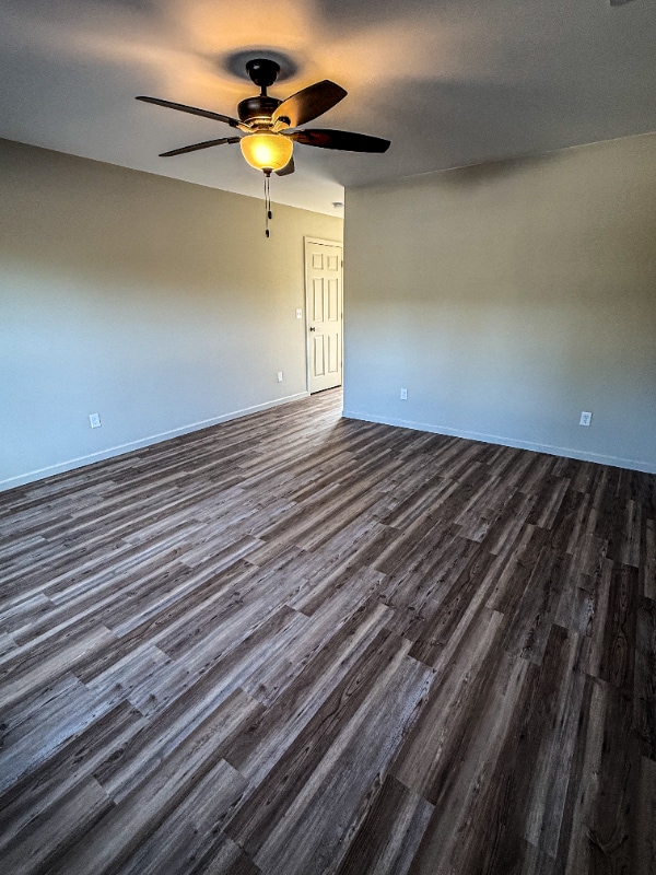 Photo - 256 E Outer Rd