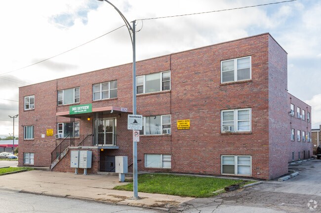 Northside Apartments - Northside Apartments