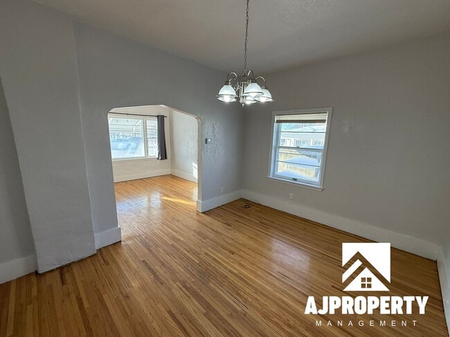 Photo - 1612 S Cliff Ave