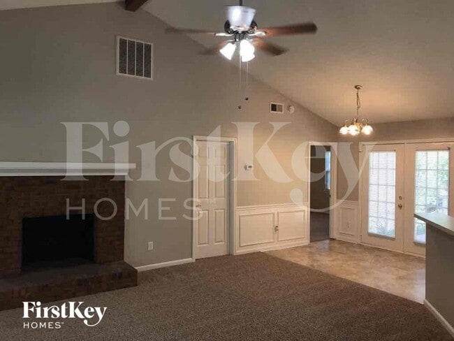 Photo - 3225 Burkston Rd