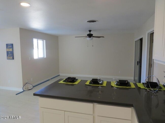 3618 W El Caminito Dr