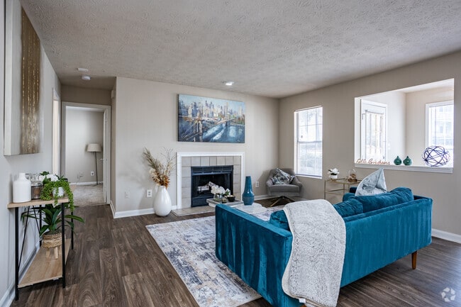 1BR, 1BA - 850SF - Living Room