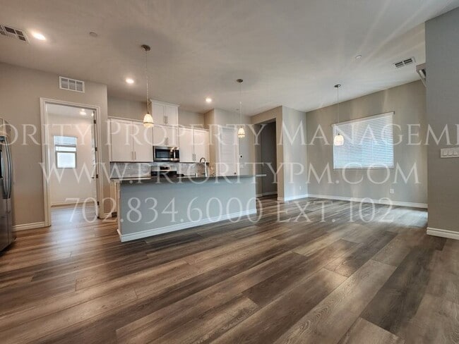 Photo - 254 Tallis Hills Ave