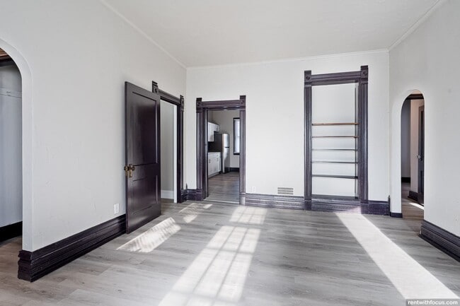 Photo - 803 N Broadway Unidad 402