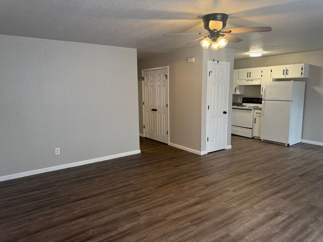 Photo - 323 S 12th St Unit E