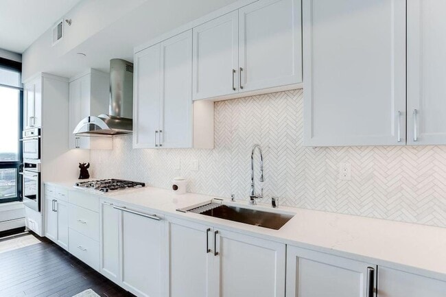 Photo - 1240 S 2nd St