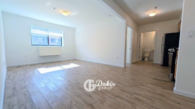 Photo - 31-72 31st Street, 2