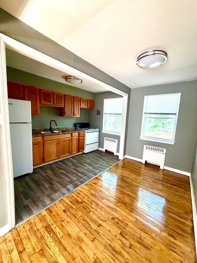 Photo - 2018 Alsace Rd Unit 15 C