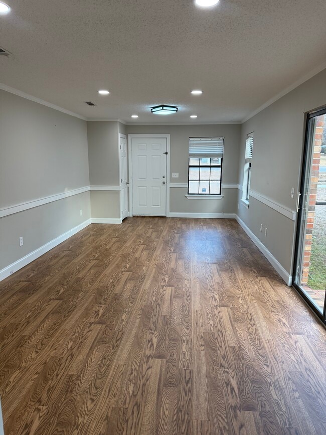 Photo - 29 West Blvd