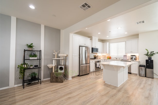 Photo - Stunning Verano at Skyline |Gated Community |HOA, Pool, Playground