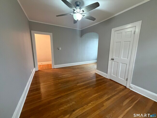 Photo - 800 Farmington Ave Unit 5