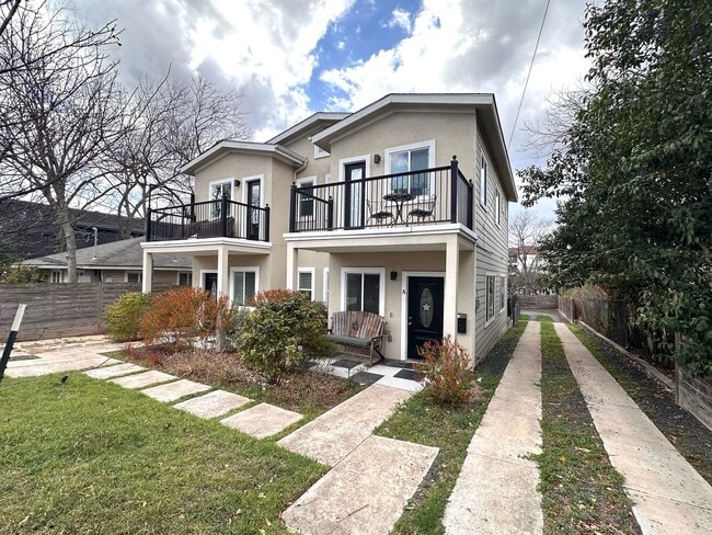 Photo - Two Story 3 Bedrooms and 2.5 Bathroom Home for Rent in Core Central Austin, North of Hyde Park