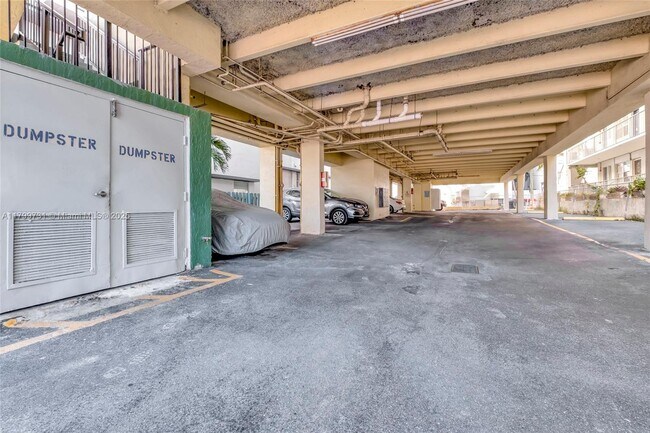 Photo - 4021 Indian Creek Dr Unit 2C
