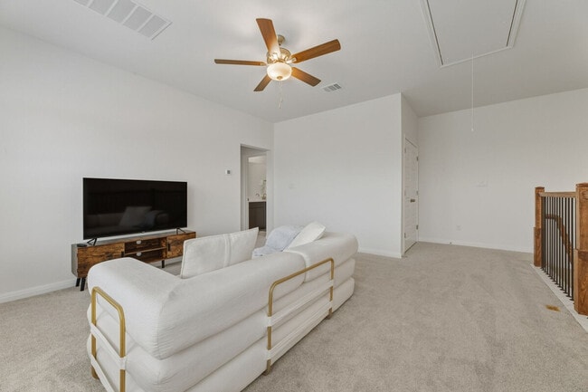 Photo - 2017 Ridge Runner Dr Unidad SI ID1492674P