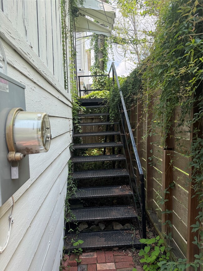 Photo - 1634 Branard St