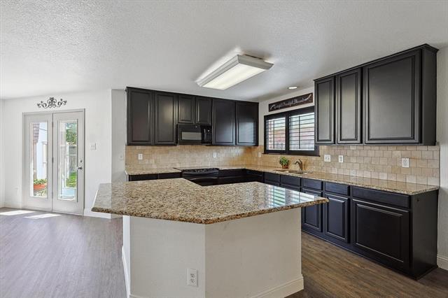 Photo - 10740 Irish Glen Trail