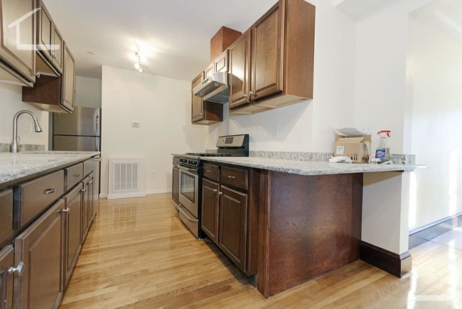 Photo - 35 Henshaw St Unit 1ZB