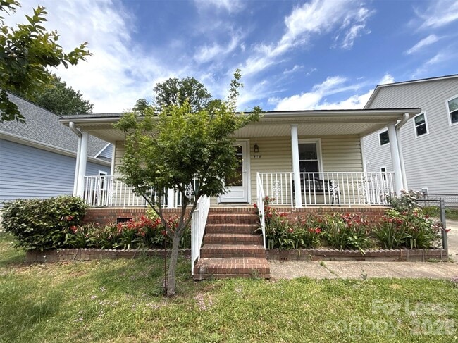 Building Photo - 419 Greystone Rd