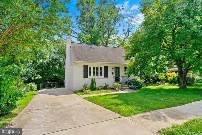 Photo - 1527 Maurice Dr House