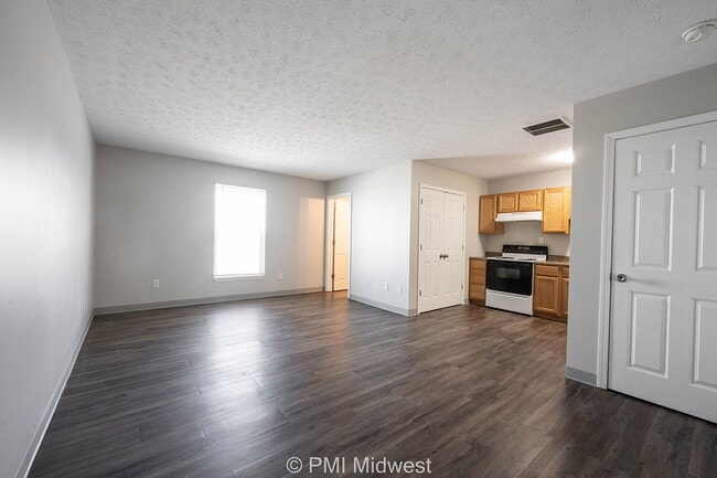 Photo - "Charming Studio Retreat in Indianapolis with Full Bath - Cozy 517 Sq Ft Space!" Unit 4