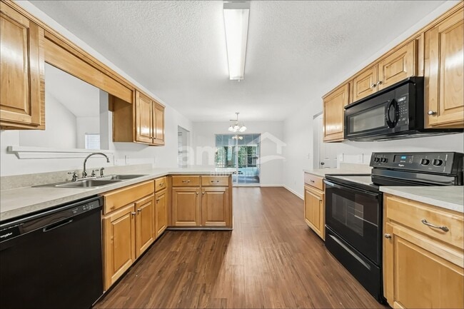 Photo - 62 Golden Gate Dr