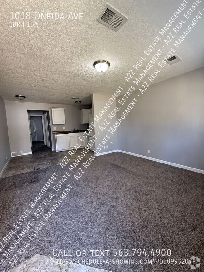 Building Photo - Modern 1 Bedroom in East Davenport- MOVE I... Rental