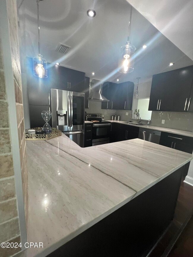 Photo - 1528 Oak Ave