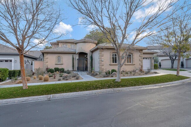 Photo - Queensridge Beauty - 5 bedroom on a 1/4+ acre lot