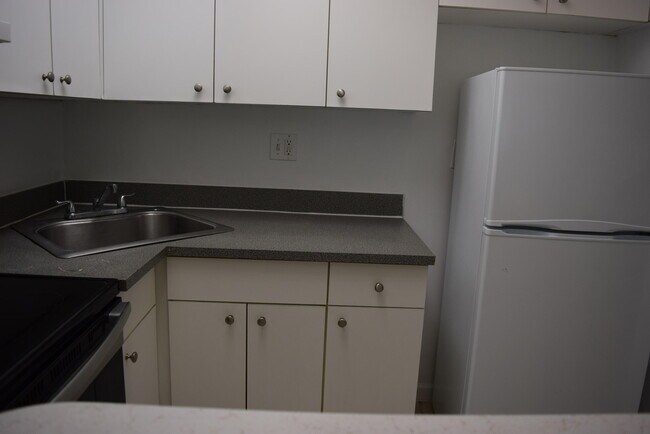 Photo - 151 SE 6th Ave Unidad 14