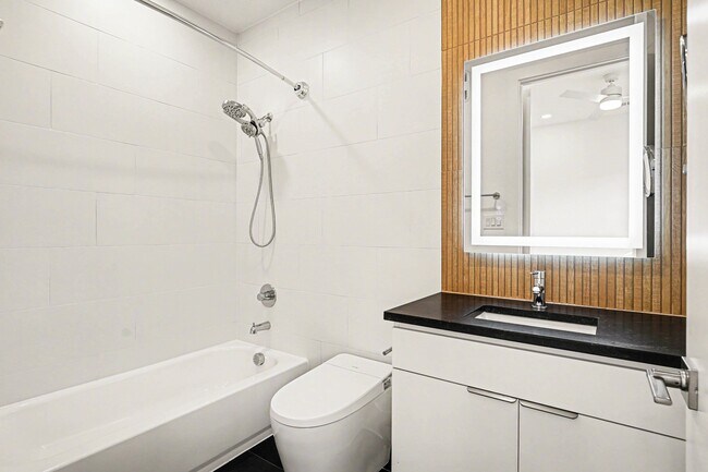 Photo - 2217 N Fitzhugh Ave