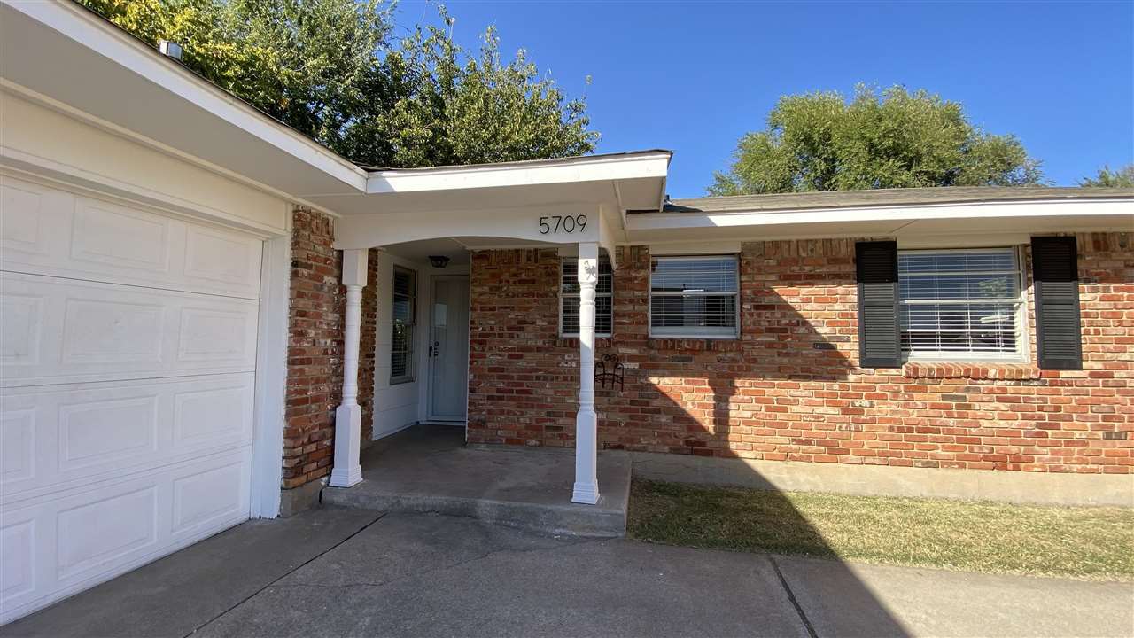 Photo - 5709 Briarwood Dr NW