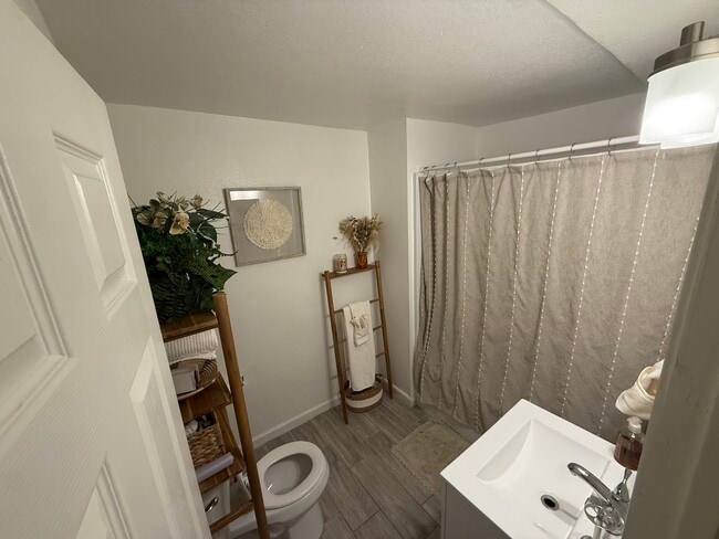 Photo - 214 N Horne