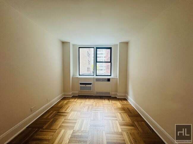 Photo - East 79th Street Unidad 2D