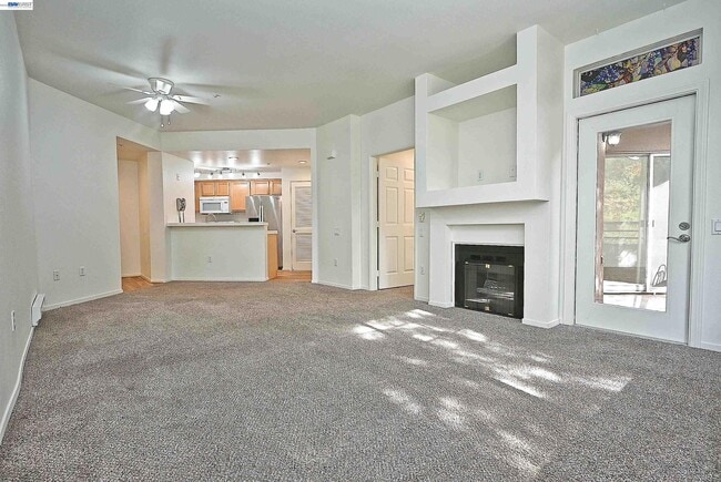 280 Caldecott Ln Unit 221