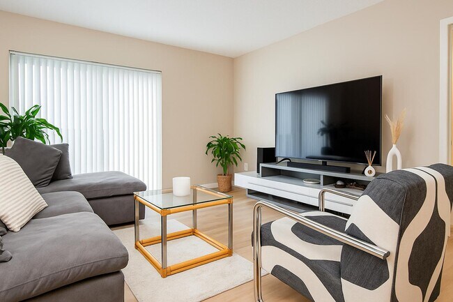 Building Photo - 400 Kings Point Dr Unit 408