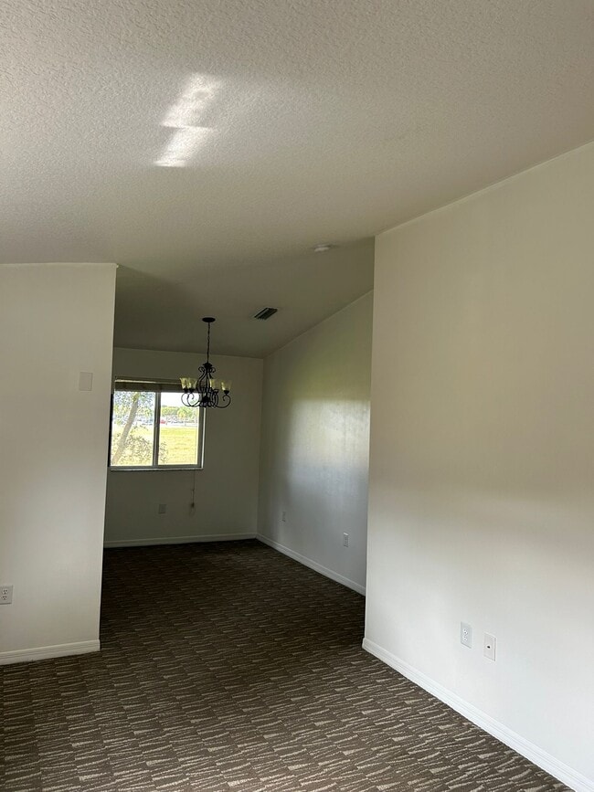 Photo - 980 NE 33rd Terrace