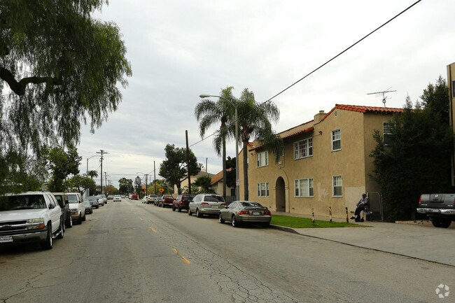 1527 Junipero Ave