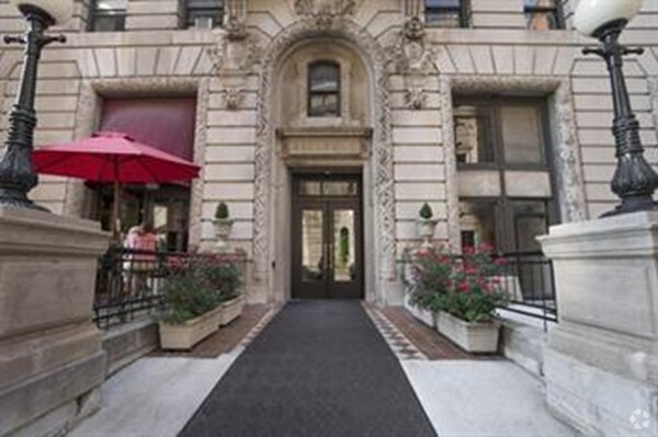 Building Photo - 21 Beacon St Unit 6D Rental