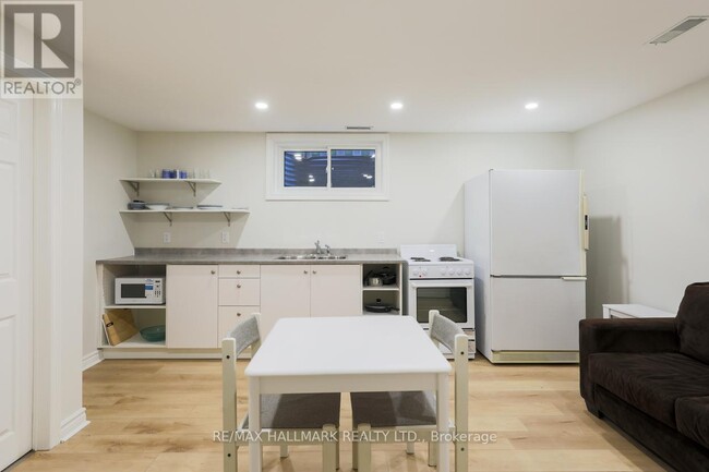 Photo - 3 Minorca Pl