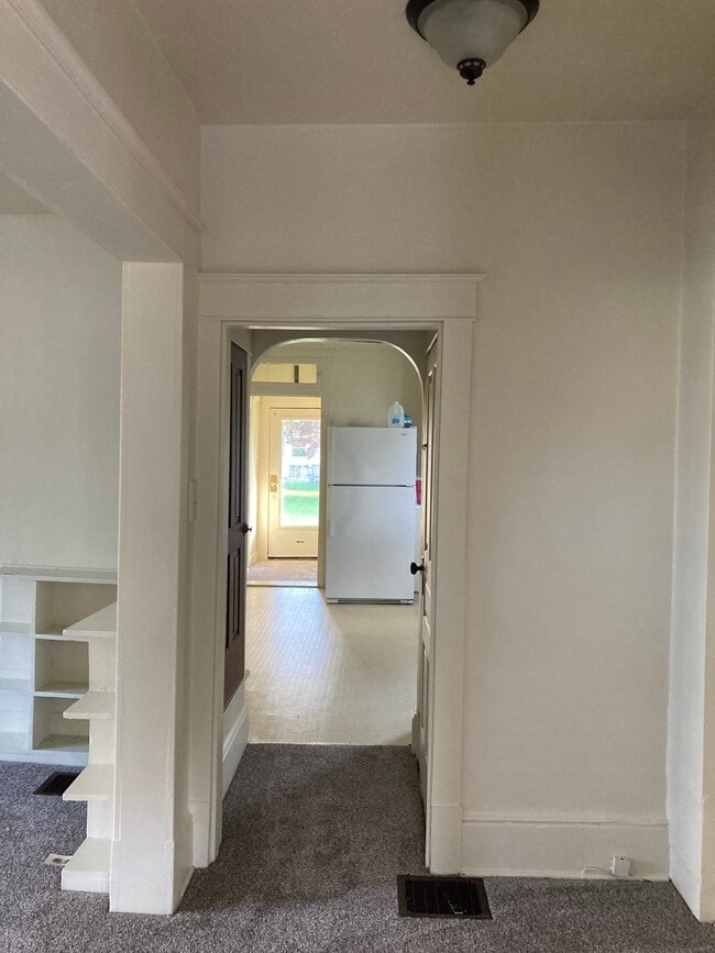 Photo - 372 W Maple St Unidad First Floor